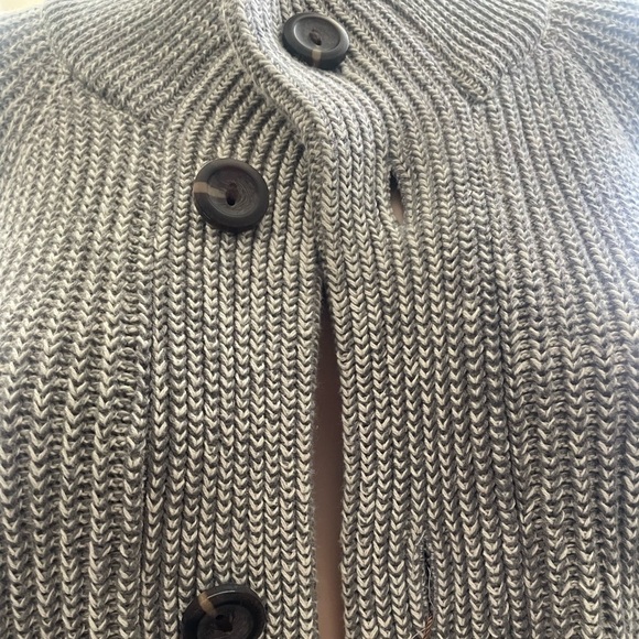 Denver Hayes gray Button-Up Cardigan
Size Medium - Picture 3 of 9